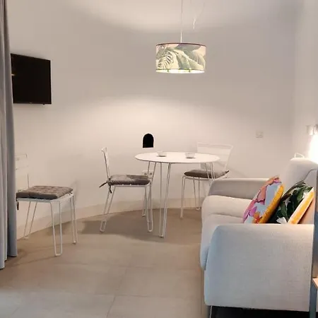 Y Estudios Centricos Conil Apartmanhotel 3*