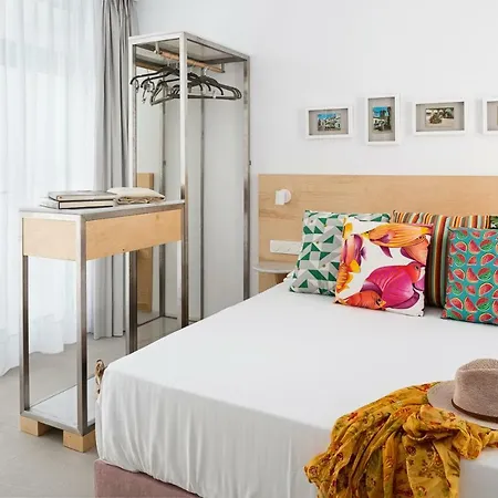 Apartmanhotel Y Estudios Centricos Conil