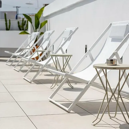 Y Estudios Céntricos Conil Apartahotel Conil De La Frontera