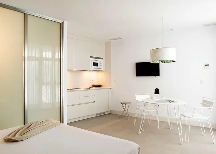 Y Estudios Céntricos Conil Apartahotel Conil De La Frontera